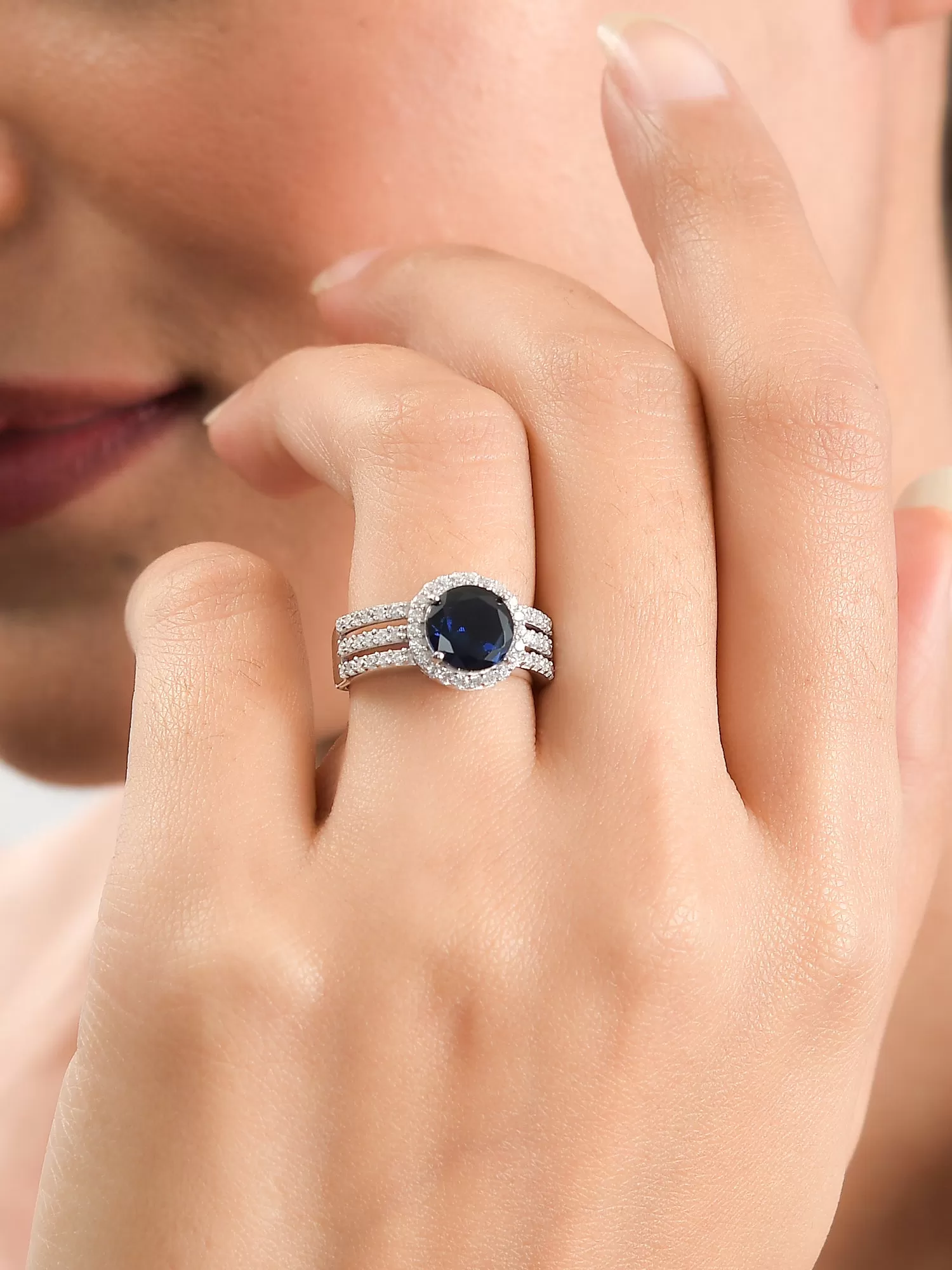 2 Carat Blue Sapphire Engagement Ring For Women In Silver