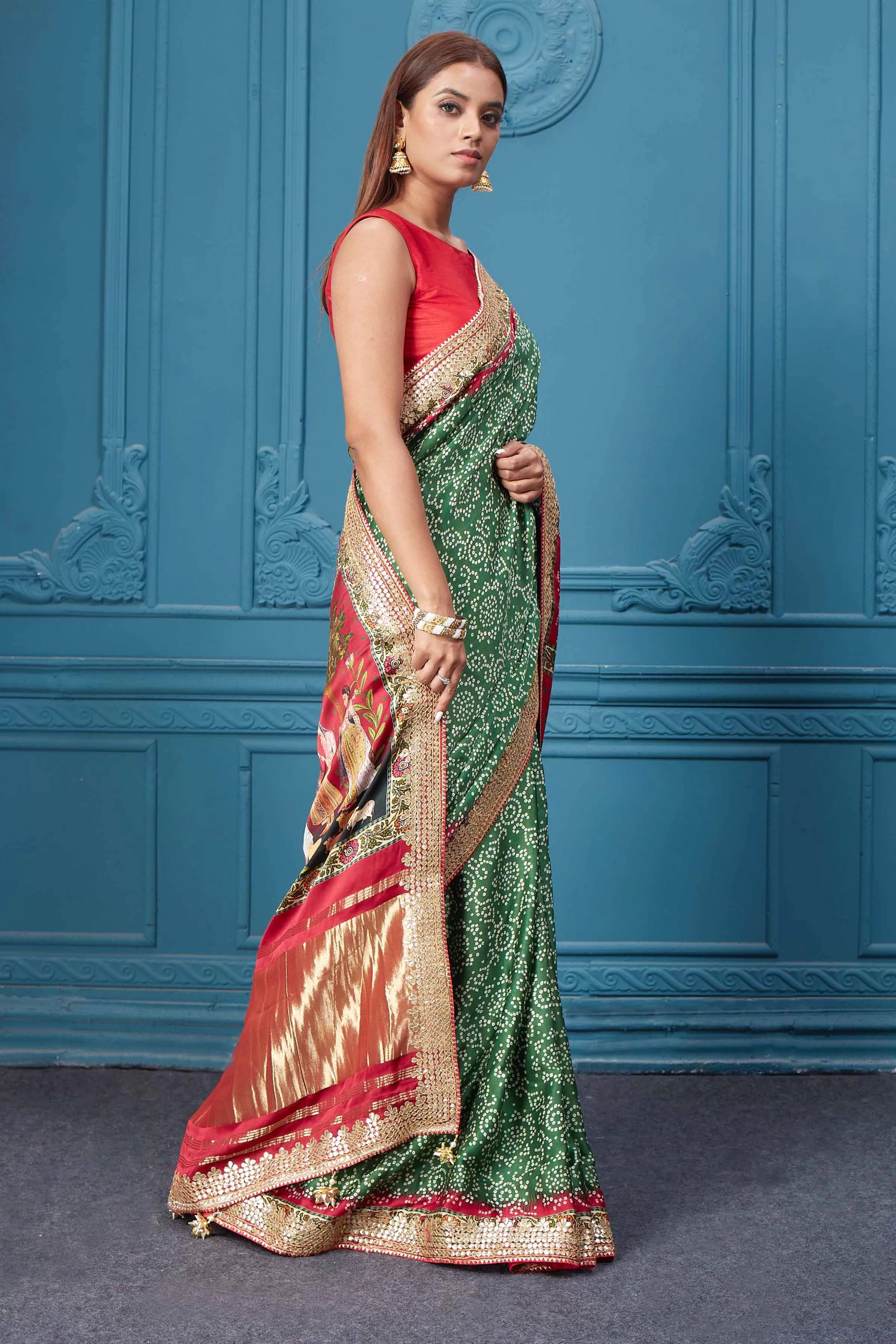 91A029 Green Bandhej Crepe Saree with Embroidered Border