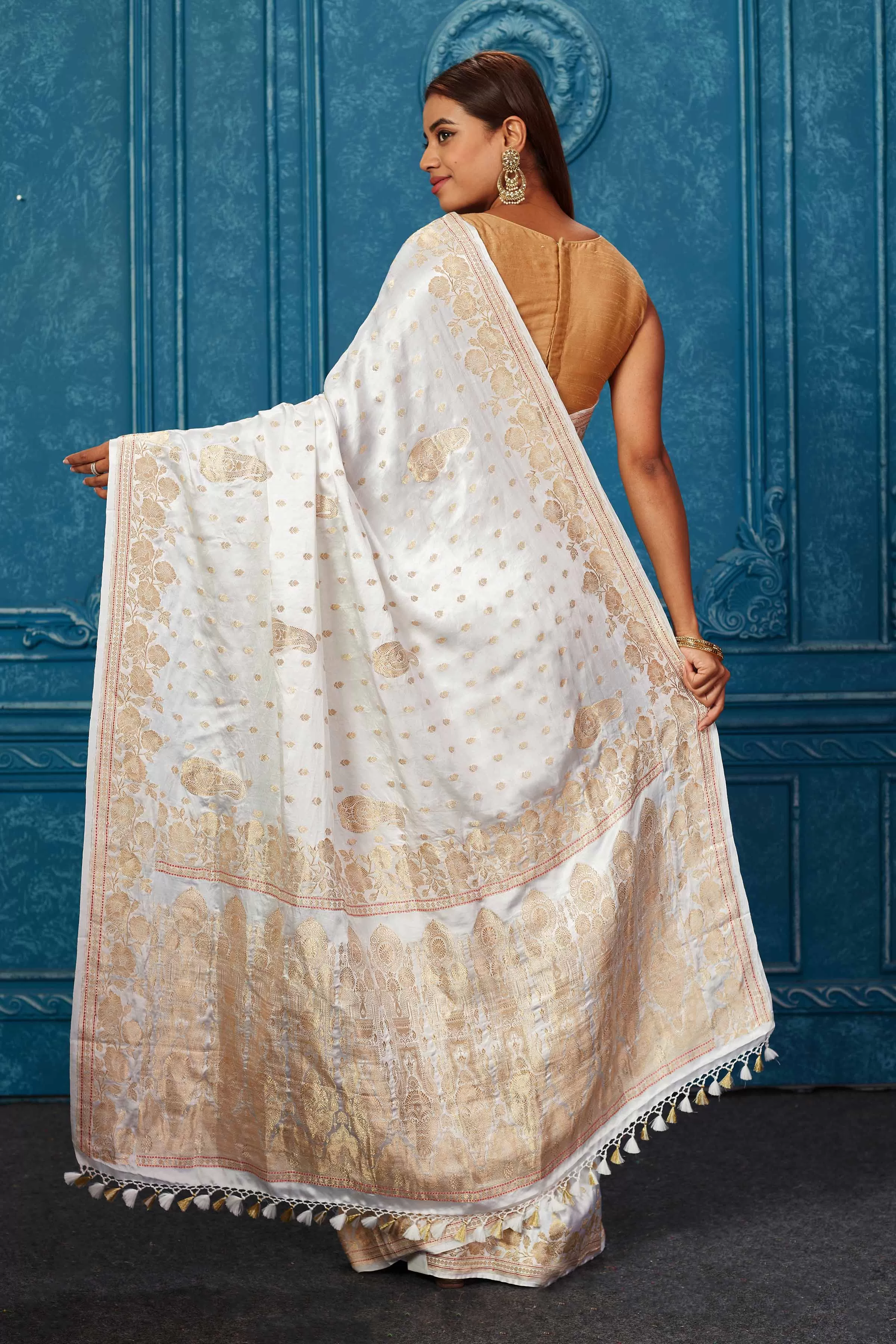 91A220 Off White Banarasi Saree with Zari Buta and Border