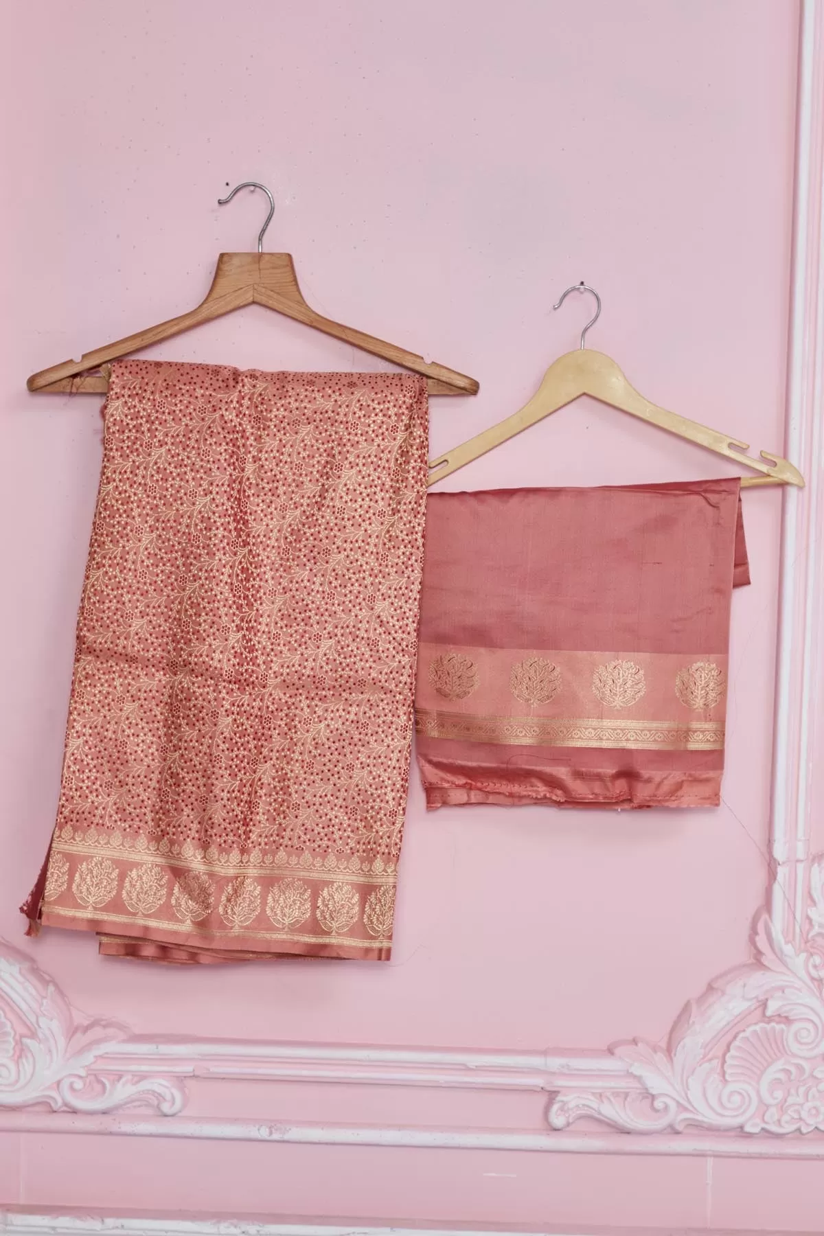 92A212 Dusty Pink Banarasi Saree with Floral Zari Border