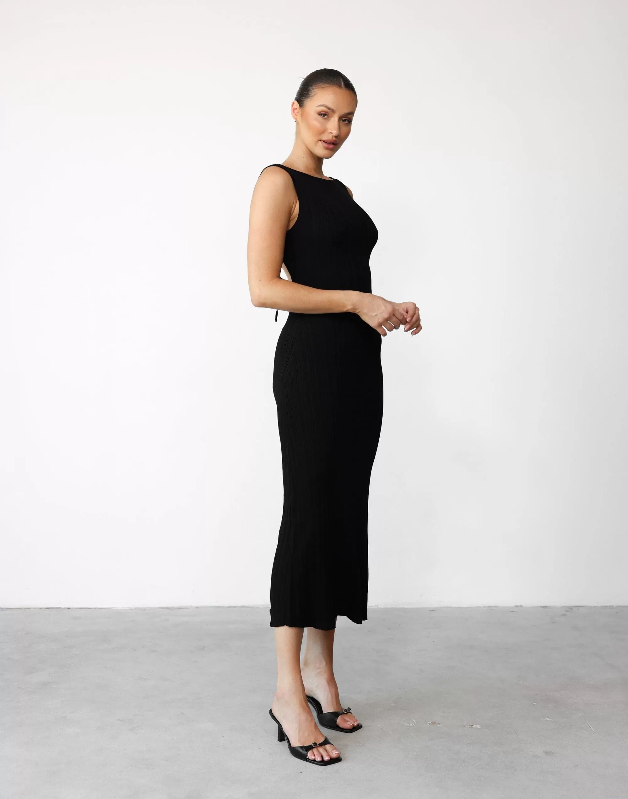 Aylah Midi Dress (Black)