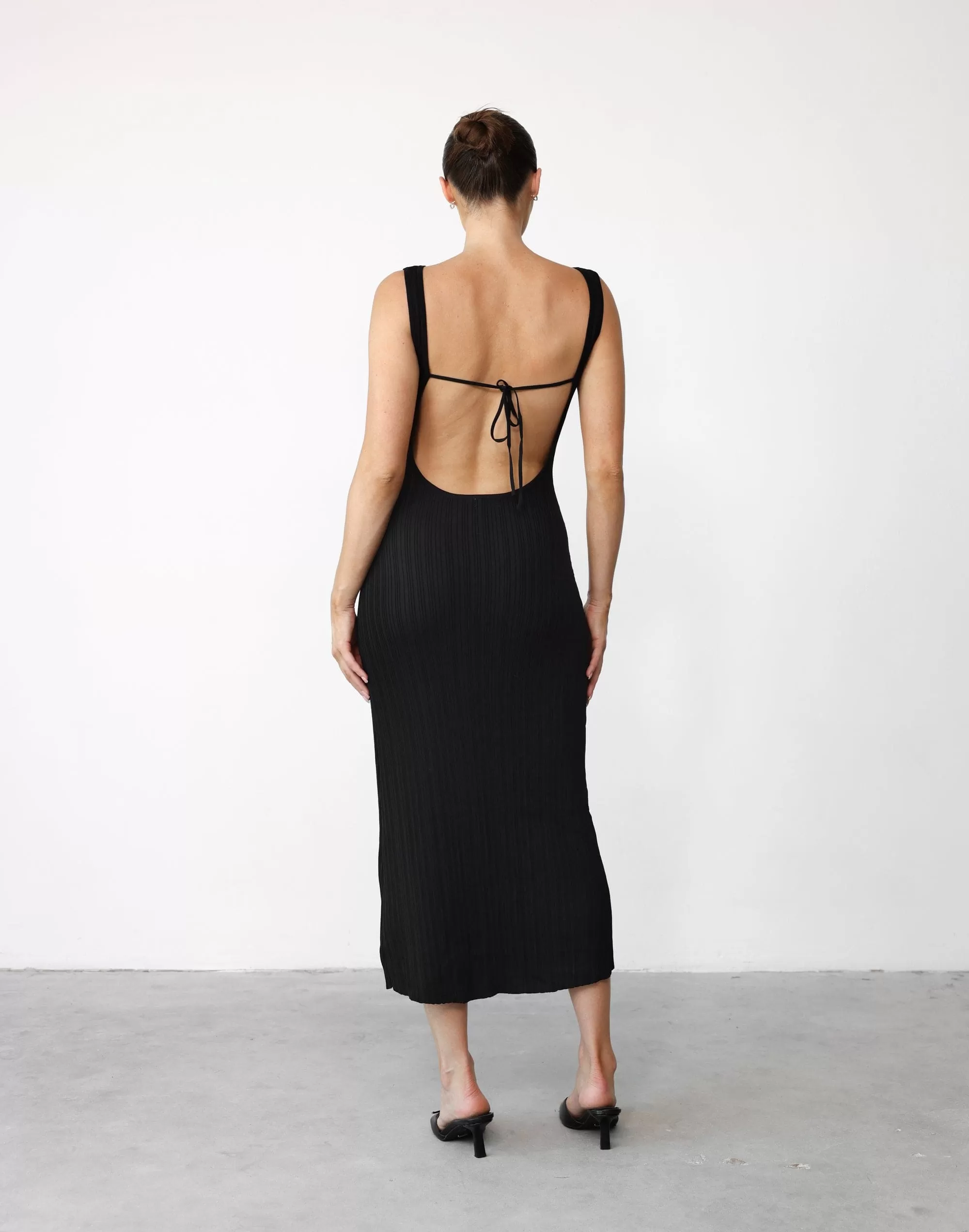 Aylah Midi Dress (Black)