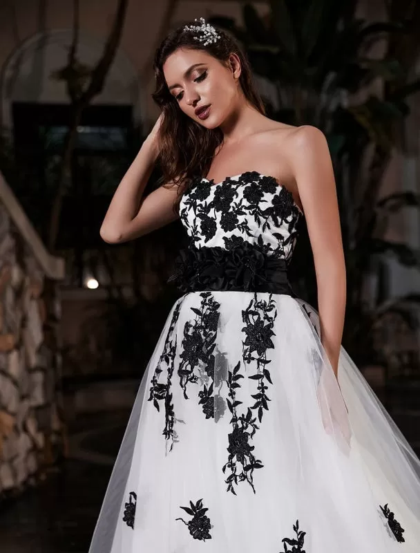 Black A-Line Wedding Dress Strapless Black Applique Sash Tulle Satin Fabric Wedding Gown Exclusive