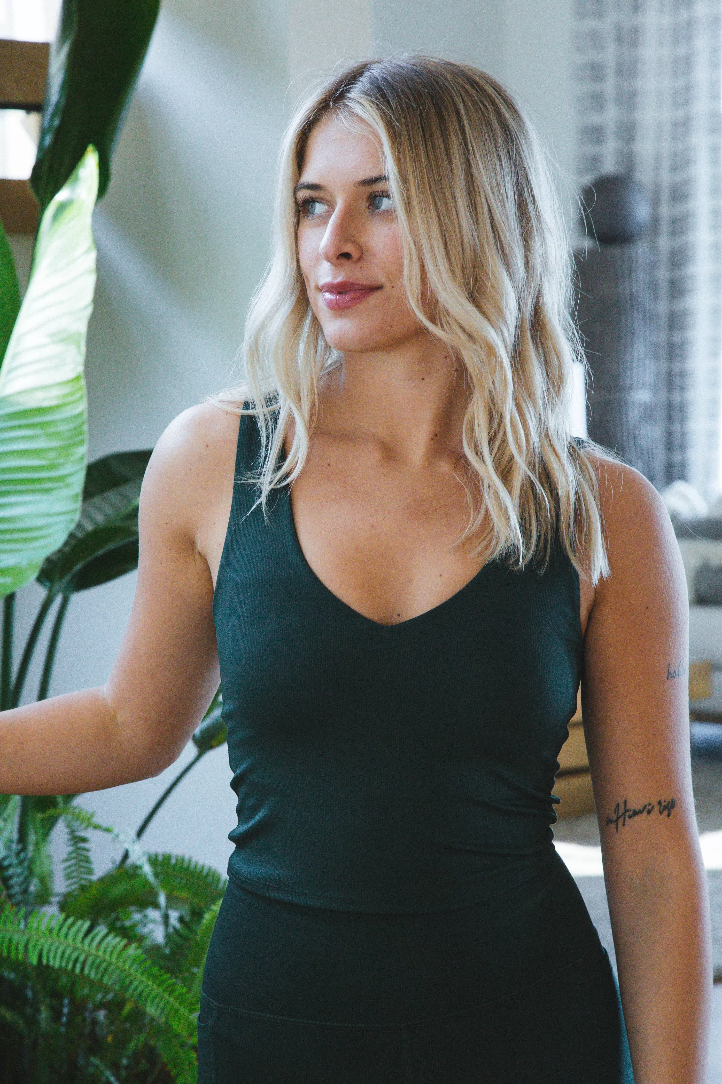 Catalina V-Neck Longline Tank, Cypress Green | Z Supply