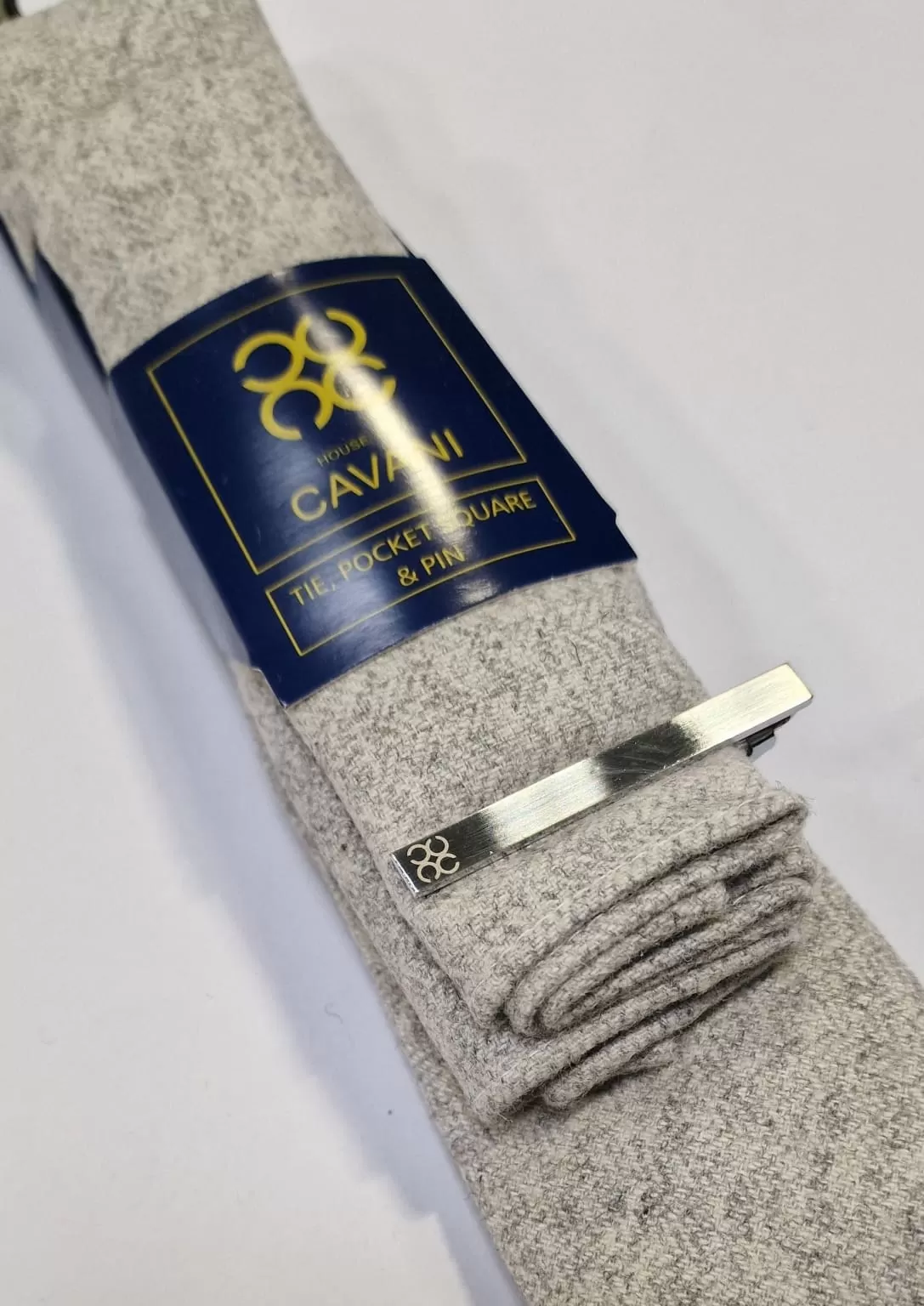 Cavani Kyra Grey Tie Set