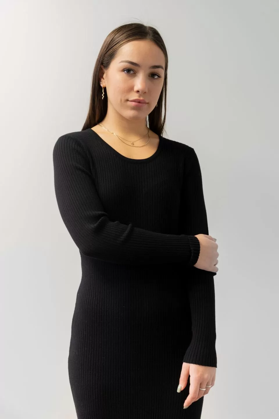 Dynamic Black LS Rib Knit Crew Neck Midi Dress