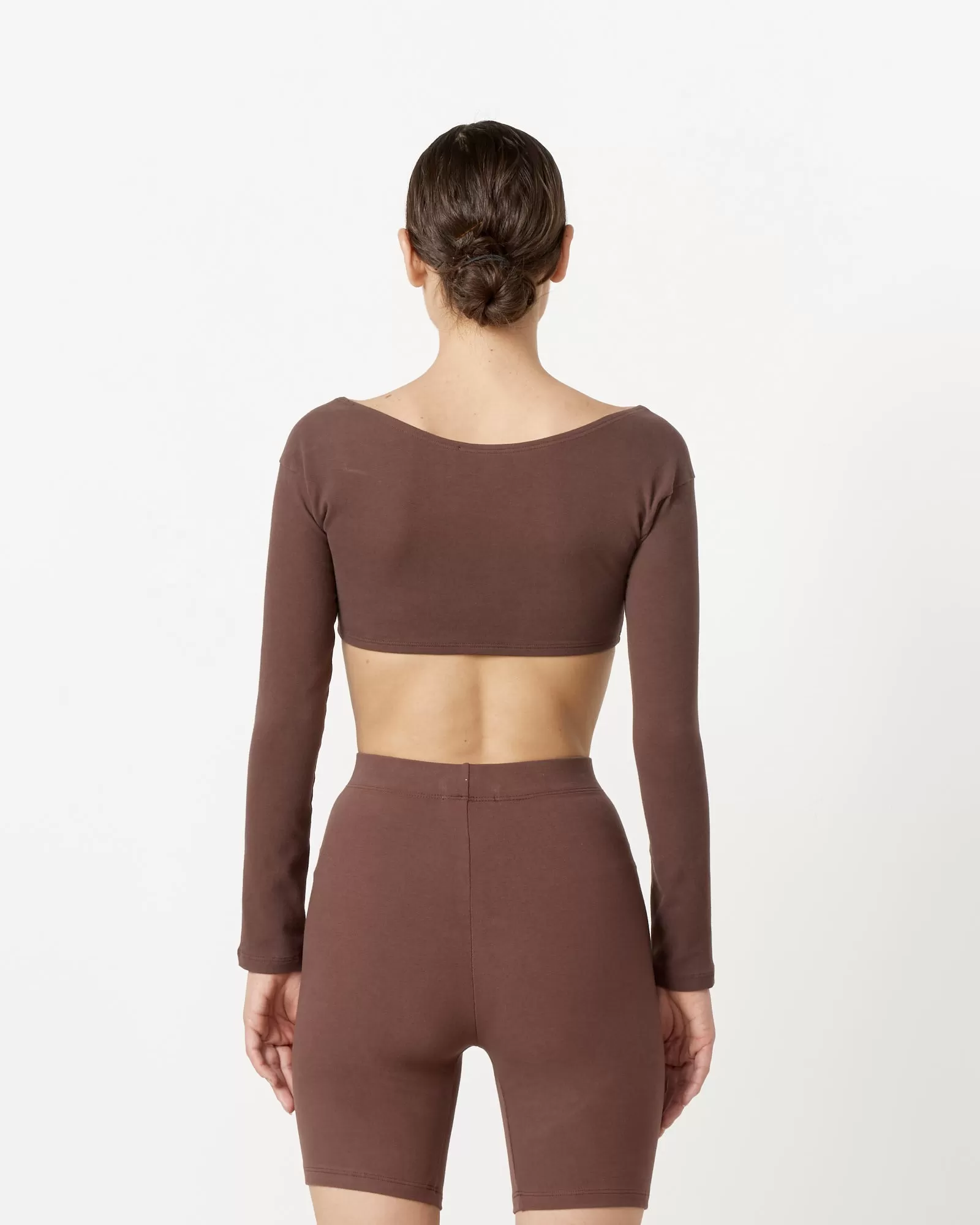 El Tigre Chiquito Long Sleeve Crop Top in Chocolate