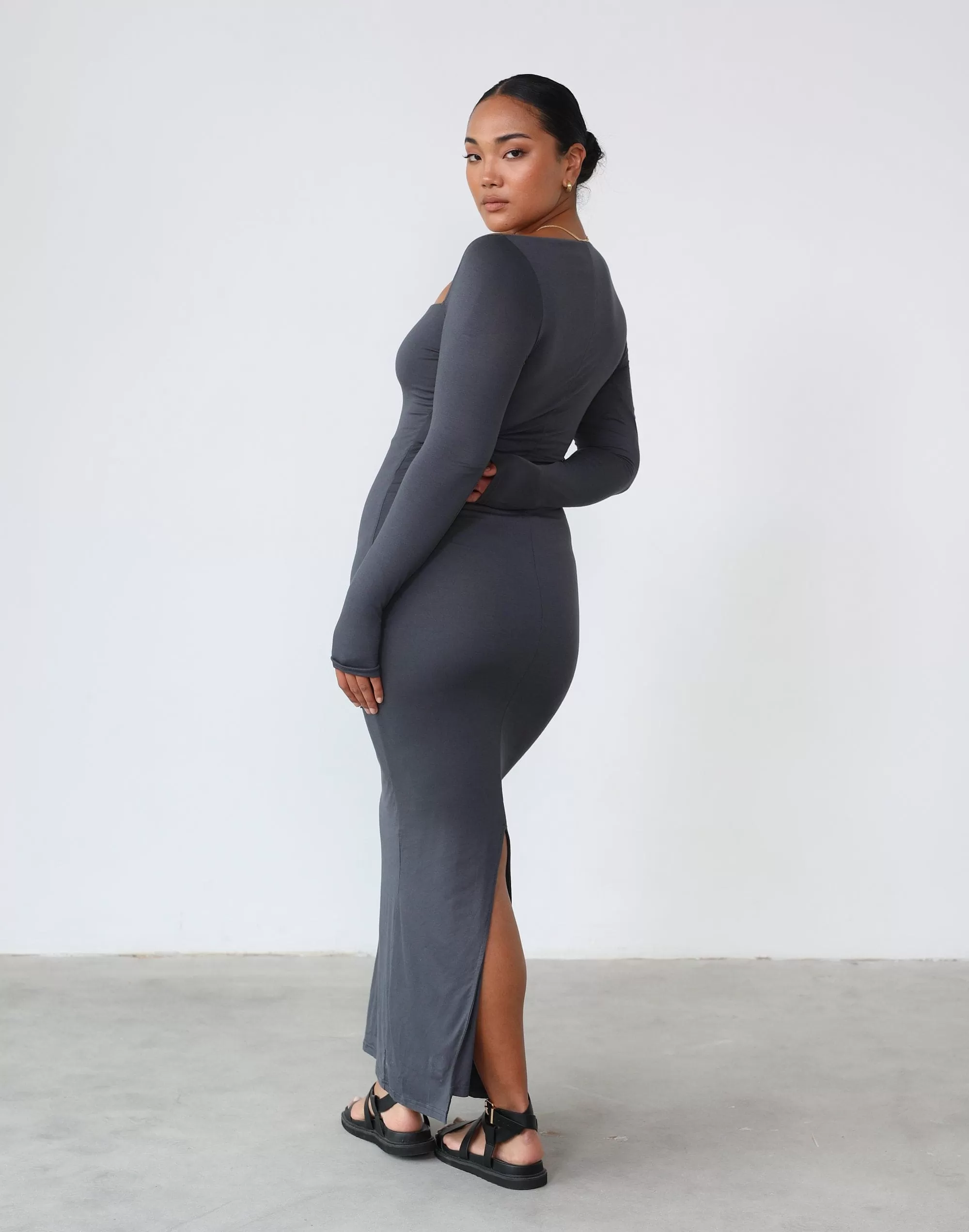 Eyes On Me Maxi Dress (Charcoal)