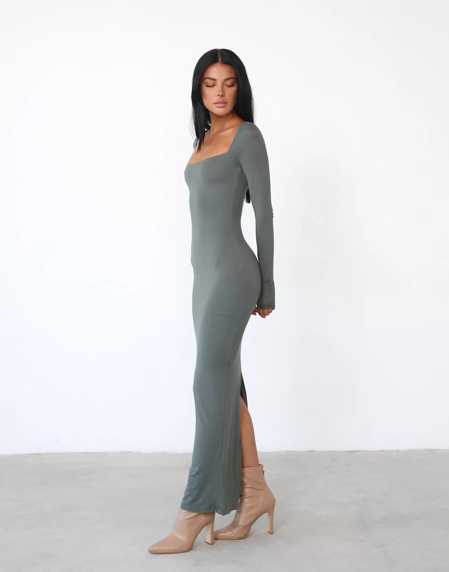 Eyes On Me Maxi Dress (Khaki)