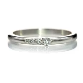 Gabrielle Band - Gradient Diamonds Stacking Wedding Anniversary Ring