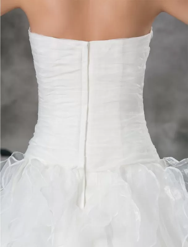 Glamorous Ivory Ruched Sweetheart Neck A-Line Organza Wedding Dress