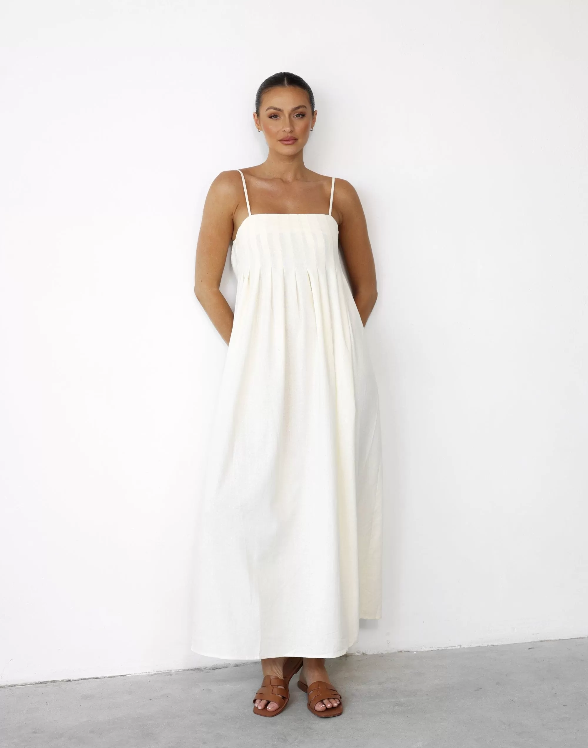 Kirily Maxi Dress (Beige)