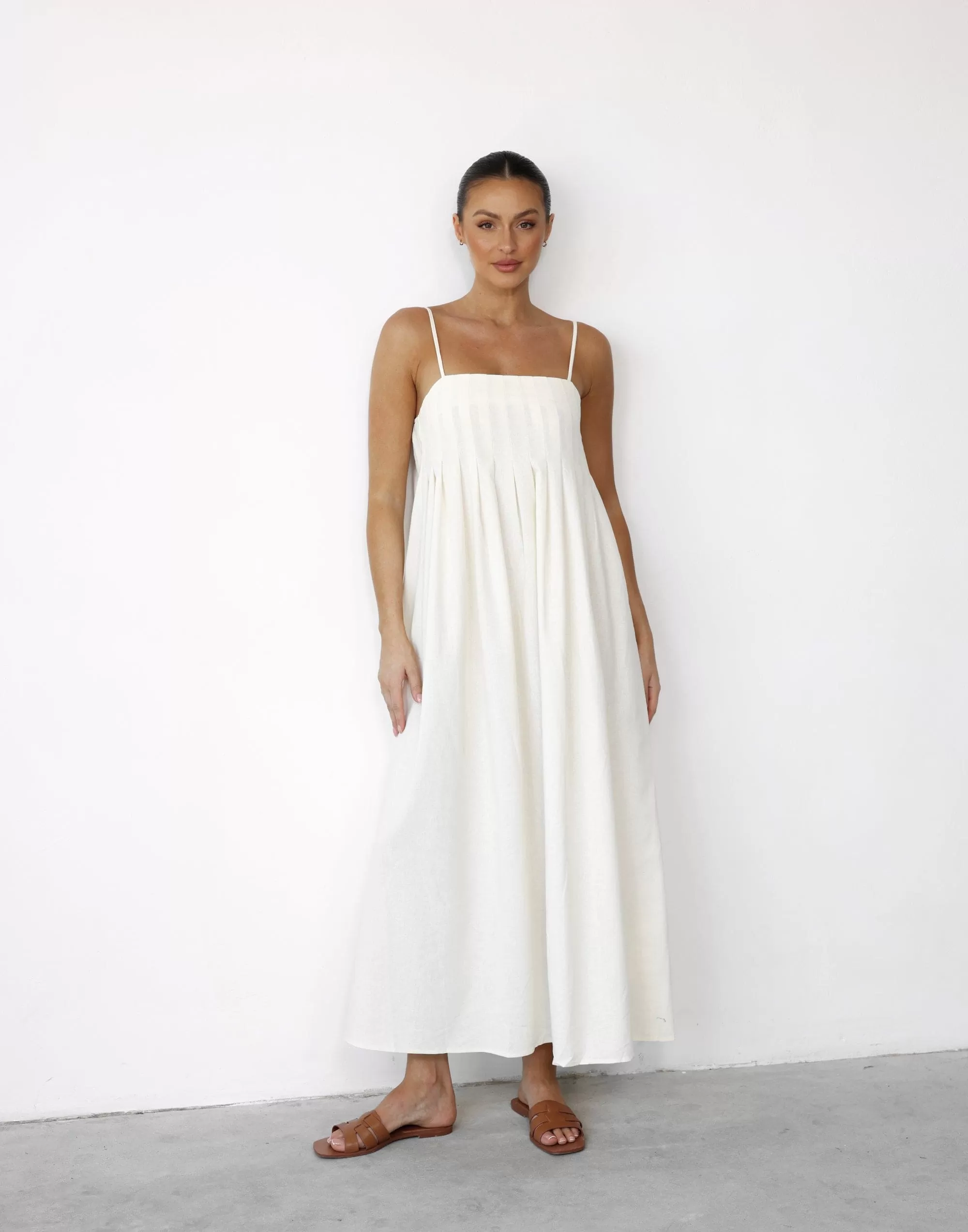 Kirily Maxi Dress (Beige)