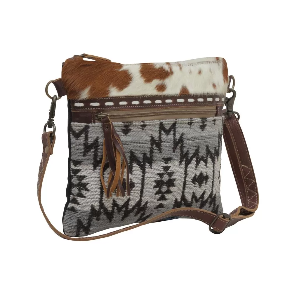 Myra Bag Re-Nao Small & Crossbody: Cozy Vibes in Brown Velvety Elegance