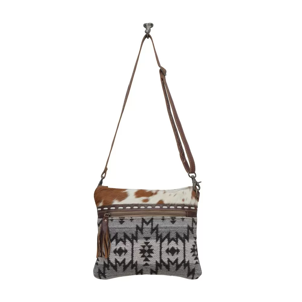 Myra Bag Re-Nao Small & Crossbody: Cozy Vibes in Brown Velvety Elegance