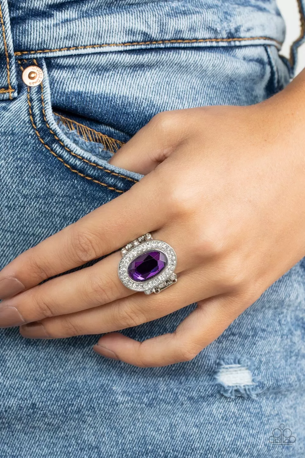 Paparazzi Always OVAL-achieving Purple Ring