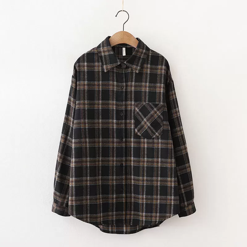 Plaid Button-Up Shirt With Chest Pocket (M to 3XL!)