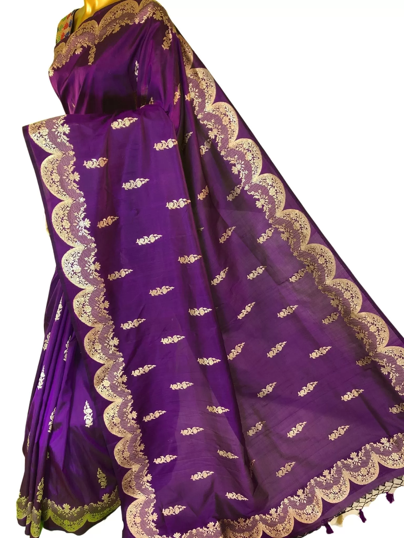 Purple Color Pure Katan banarasi Saree with Scallop Border