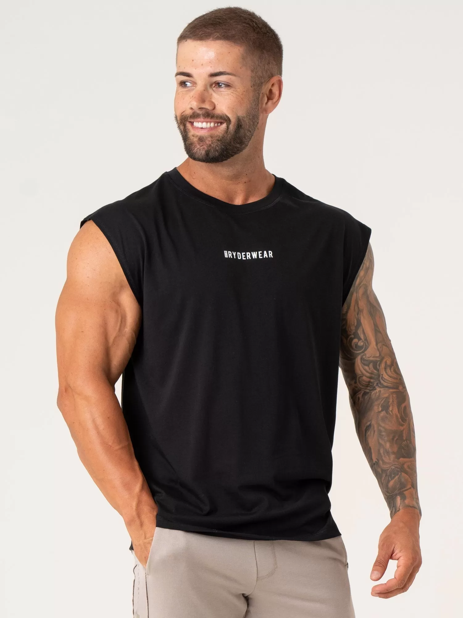 Pursuit Muscle Tank - Black