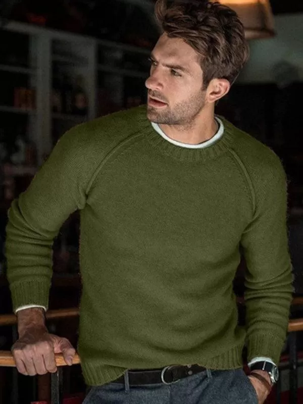 Round Neck Slim Fit Men Pullover Sweater