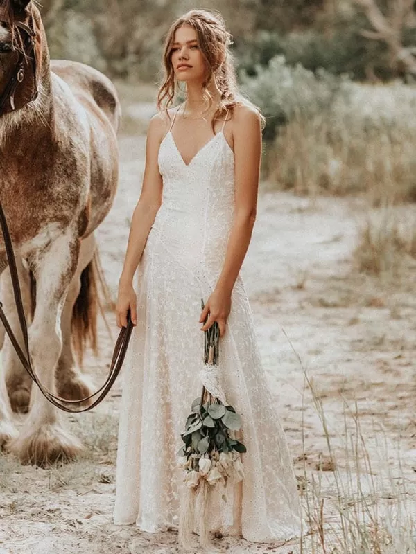 Simple Wedding Dress 2021 V Neck Straps Sleeveless Floor Length Boho Bridal Gown