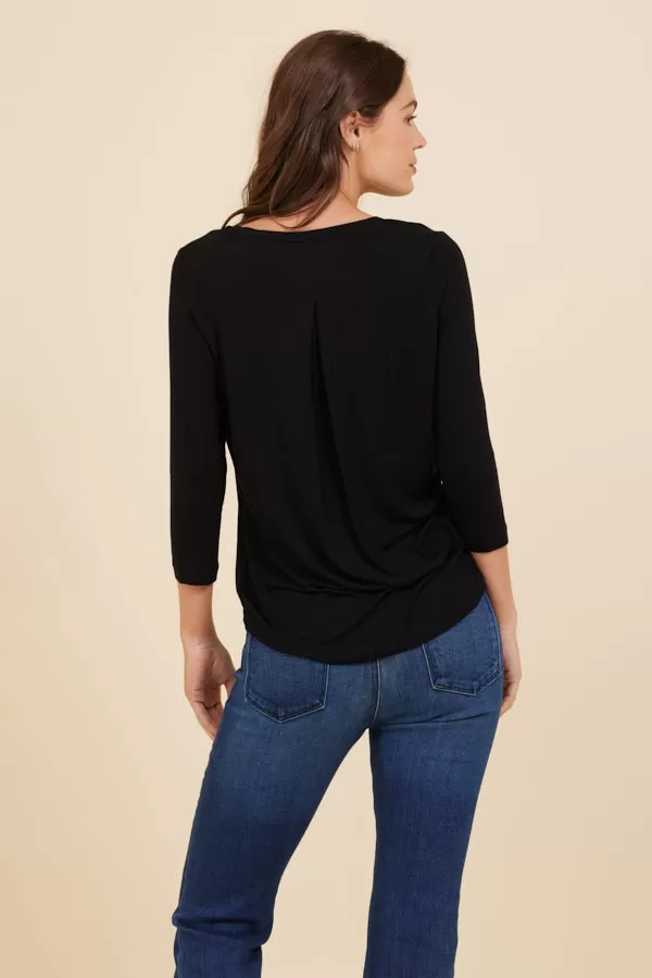 Soft Touch 3/4 Sleeve Pleat Back V-Neck in Noir