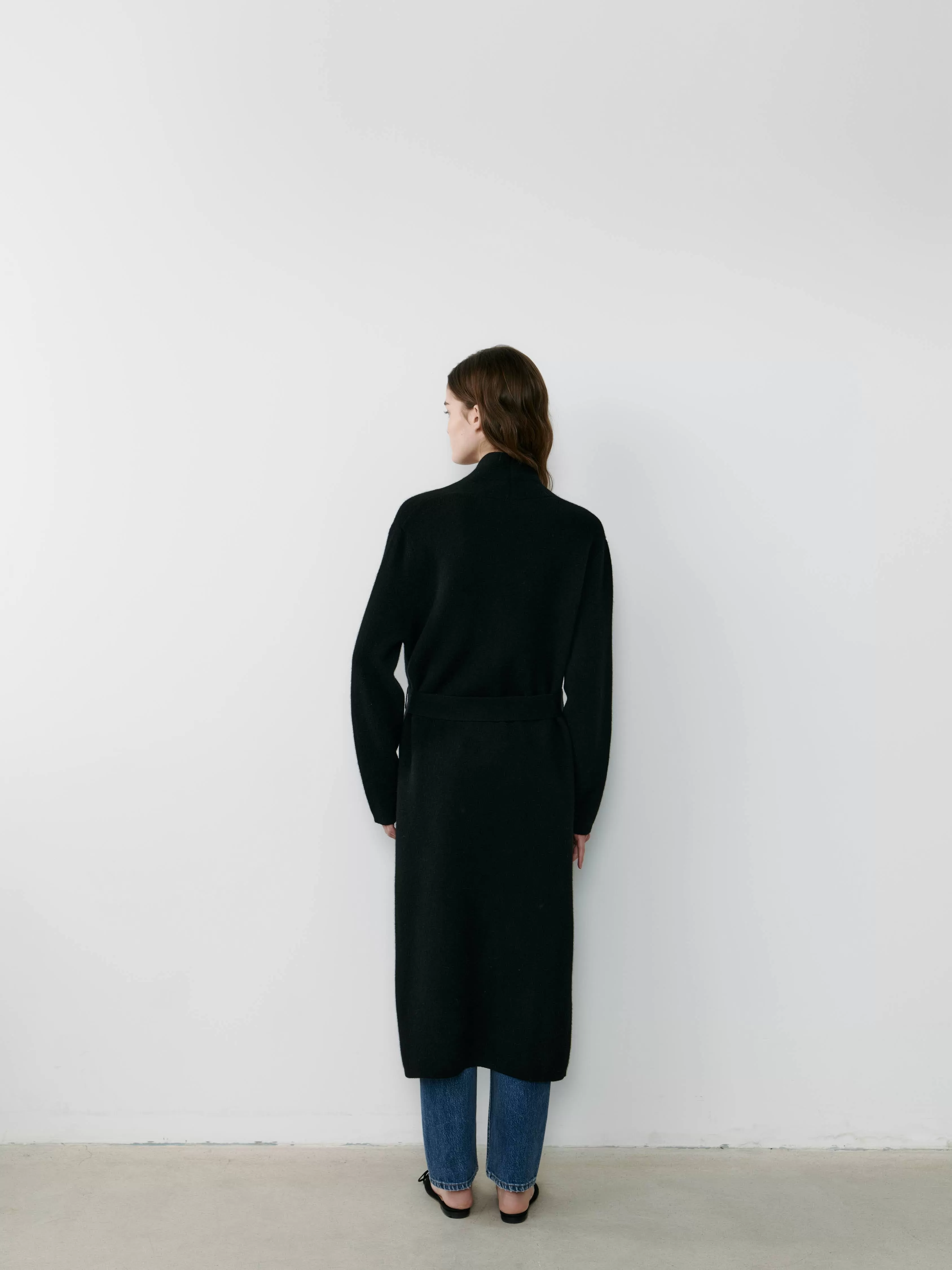 THE LONG CASHMERE CARDIGAN - BLACK