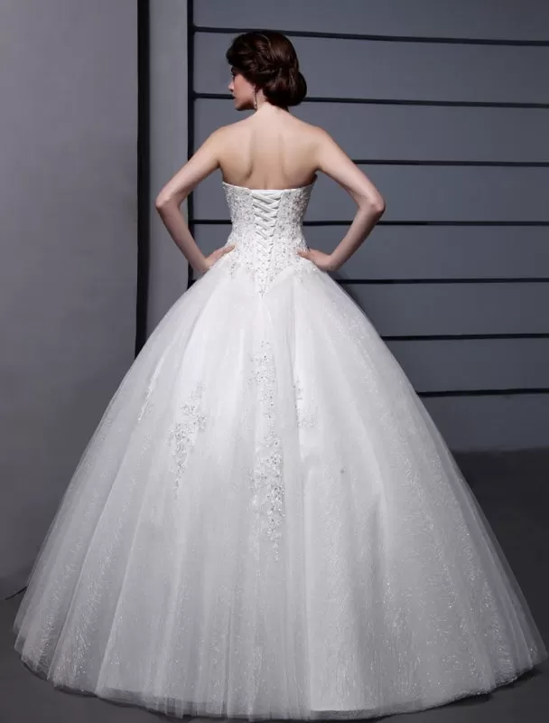 Wedding Dresses Ball Gown Strapless Bridal Dress Ivory Sweetheart Neckline Tulle Applique Beaded Wedding Gown